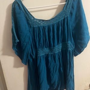 Rue 21 teal short sleeved top, crochet neck and sleeves